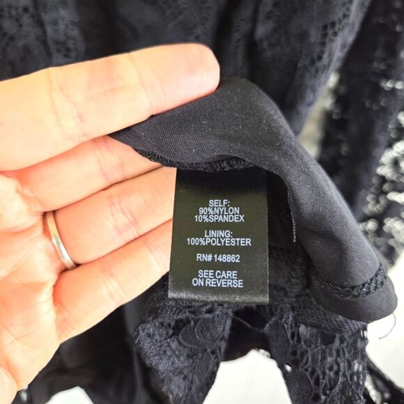 Women's Torrid Elegant Black Lace Long Sleeve Women's Top Sizd 3X/3XL - Picture 9 of 9